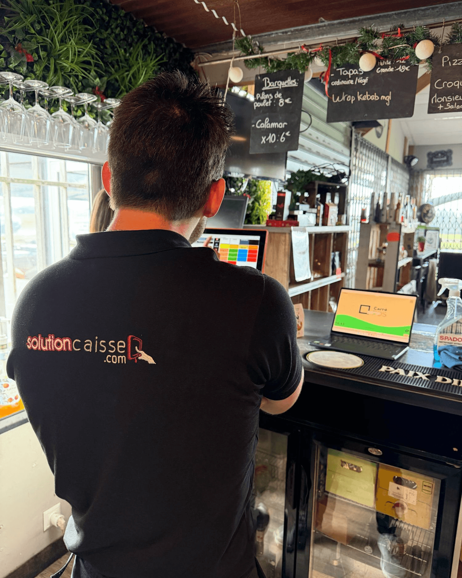 Installation caisse restaurant chez La Cave et Vous
